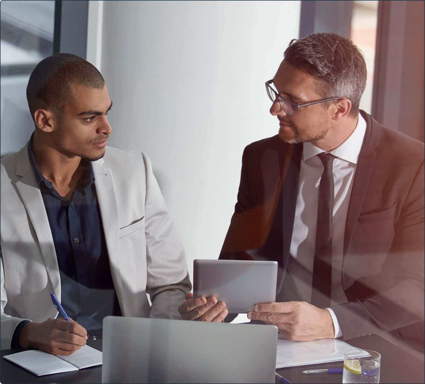 shutterstock_2251018207@2x (1)